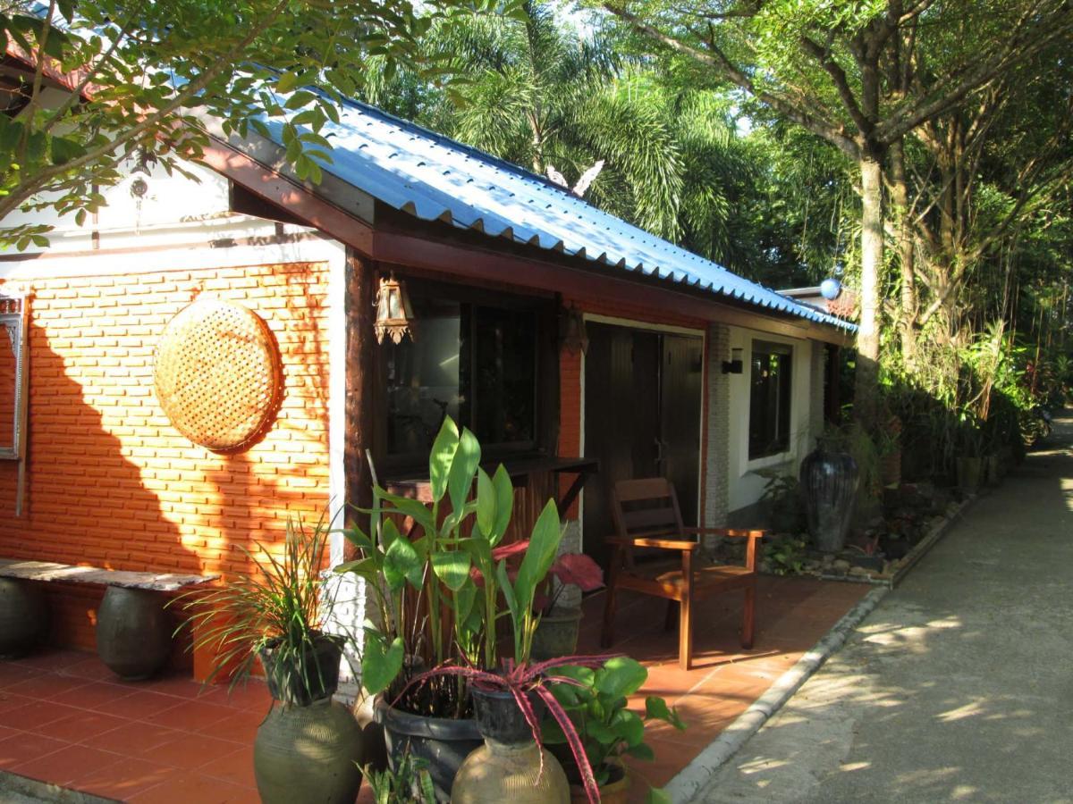 Happiness Resort Sukhothai Exterior foto