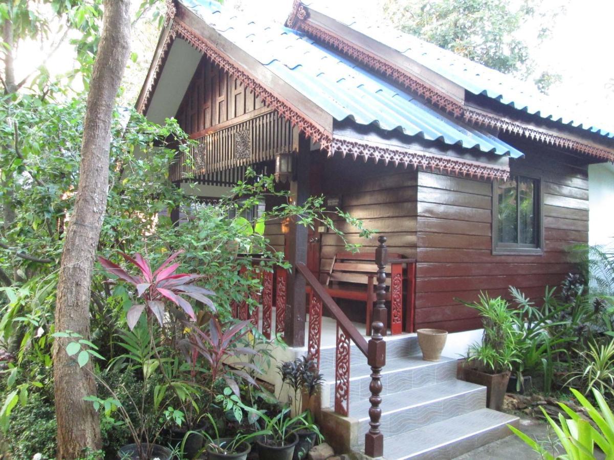 Happiness Resort Sukhothai Exterior foto