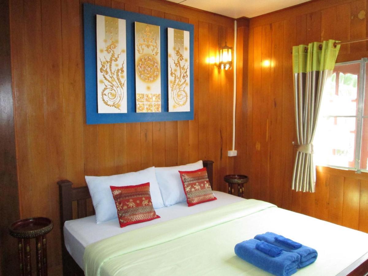 Happiness Resort Sukhothai Exterior foto
