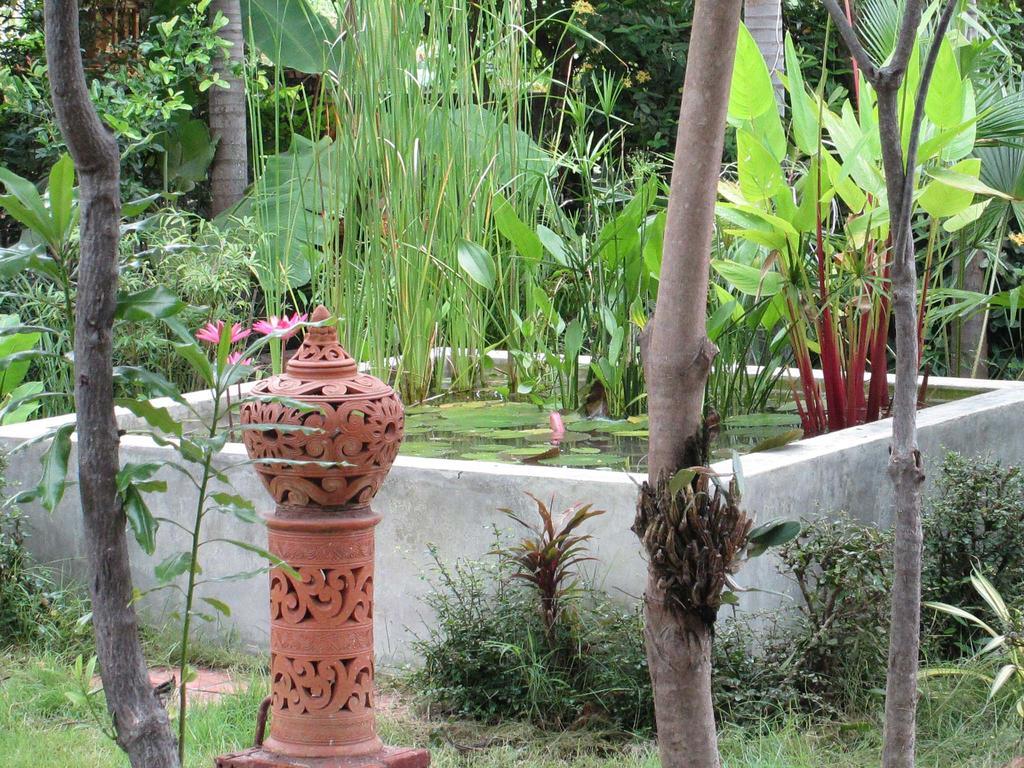 Happiness Resort Sukhothai Exterior foto