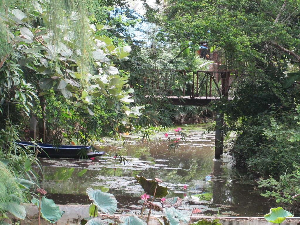 Happiness Resort Sukhothai Exterior foto