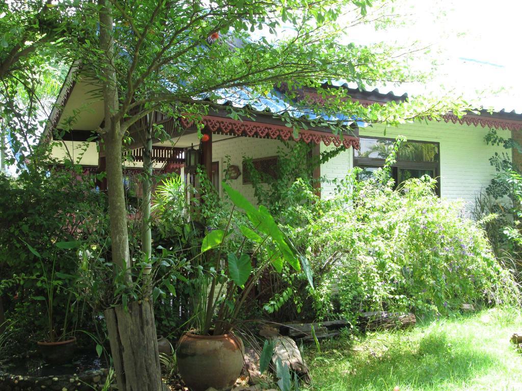 Happiness Resort Sukhothai Exterior foto